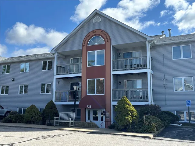 $1,900 | 728 Beverage Hill Avenue, Unit 14, Pawtucket, RI 02861