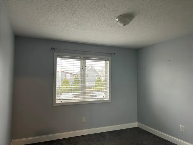 $1,900 | 728 Beverage Hill Avenue, Unit 14, Pawtucket, RI 02861