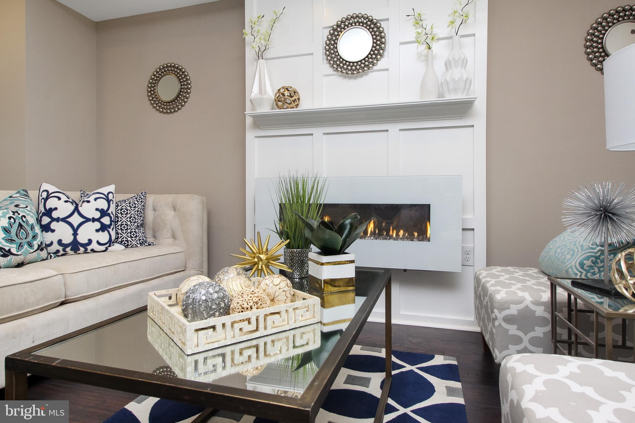 7218 Sommers Road Philadelphia, PA 19138 - Photo 2 of 39 Living room