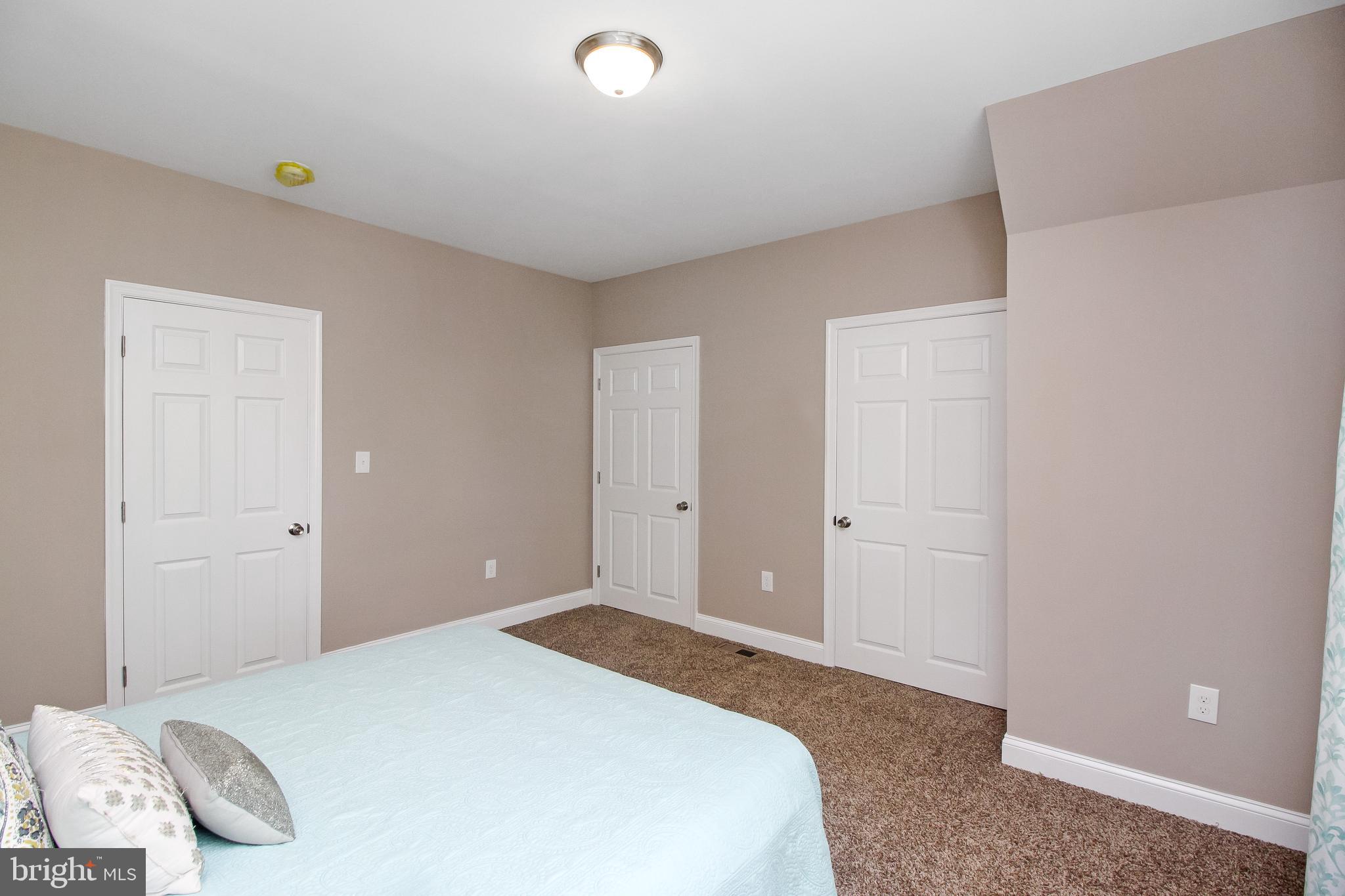 7218 Sommers Road Philadelphia, PA 19138 - Photo 21 of 39 Master bedroom/ double closets