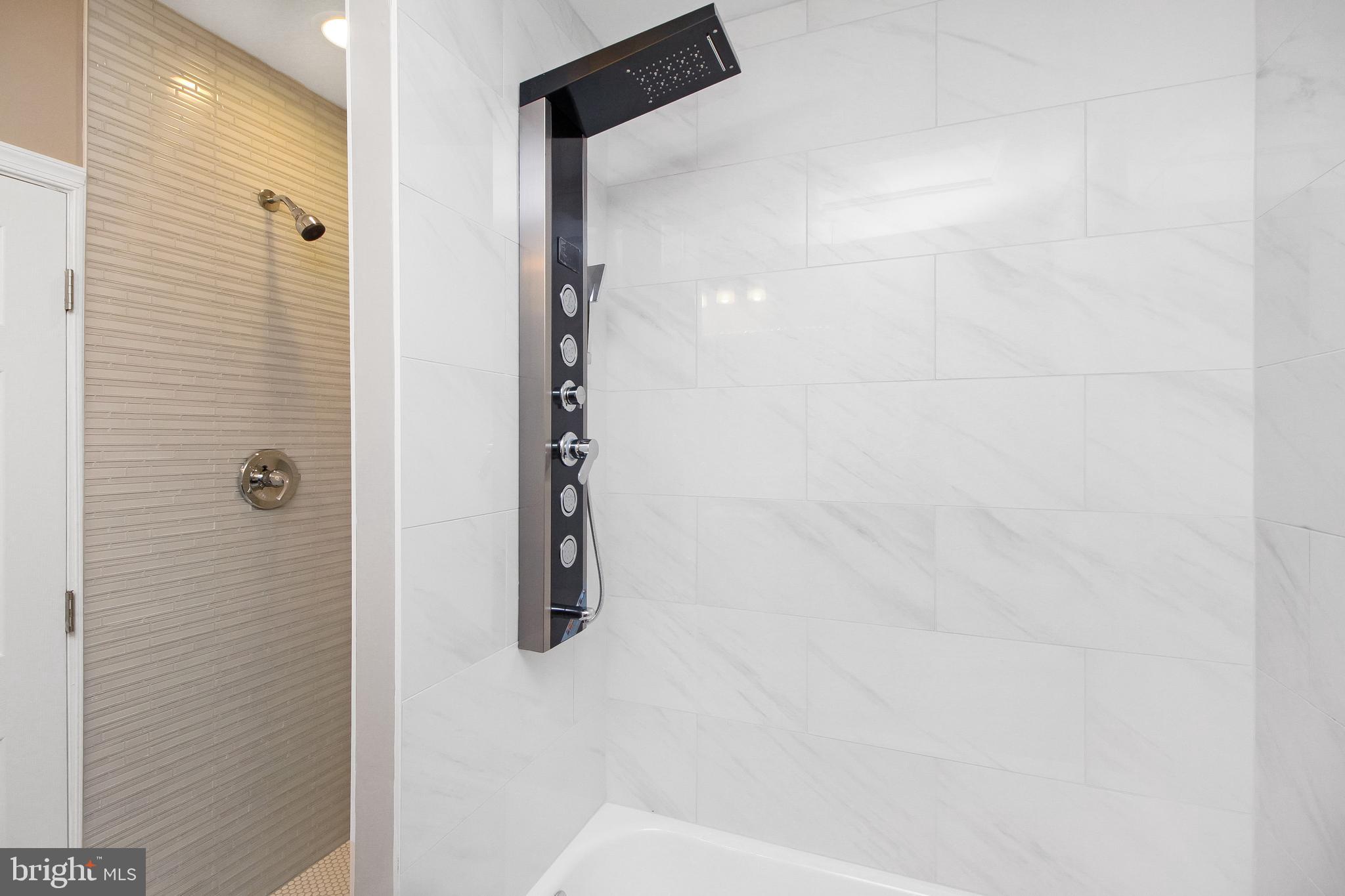 7218 Sommers Road Philadelphia, PA 19138 - Photo 30 of 39 Bathroom Shower/ Bathtub