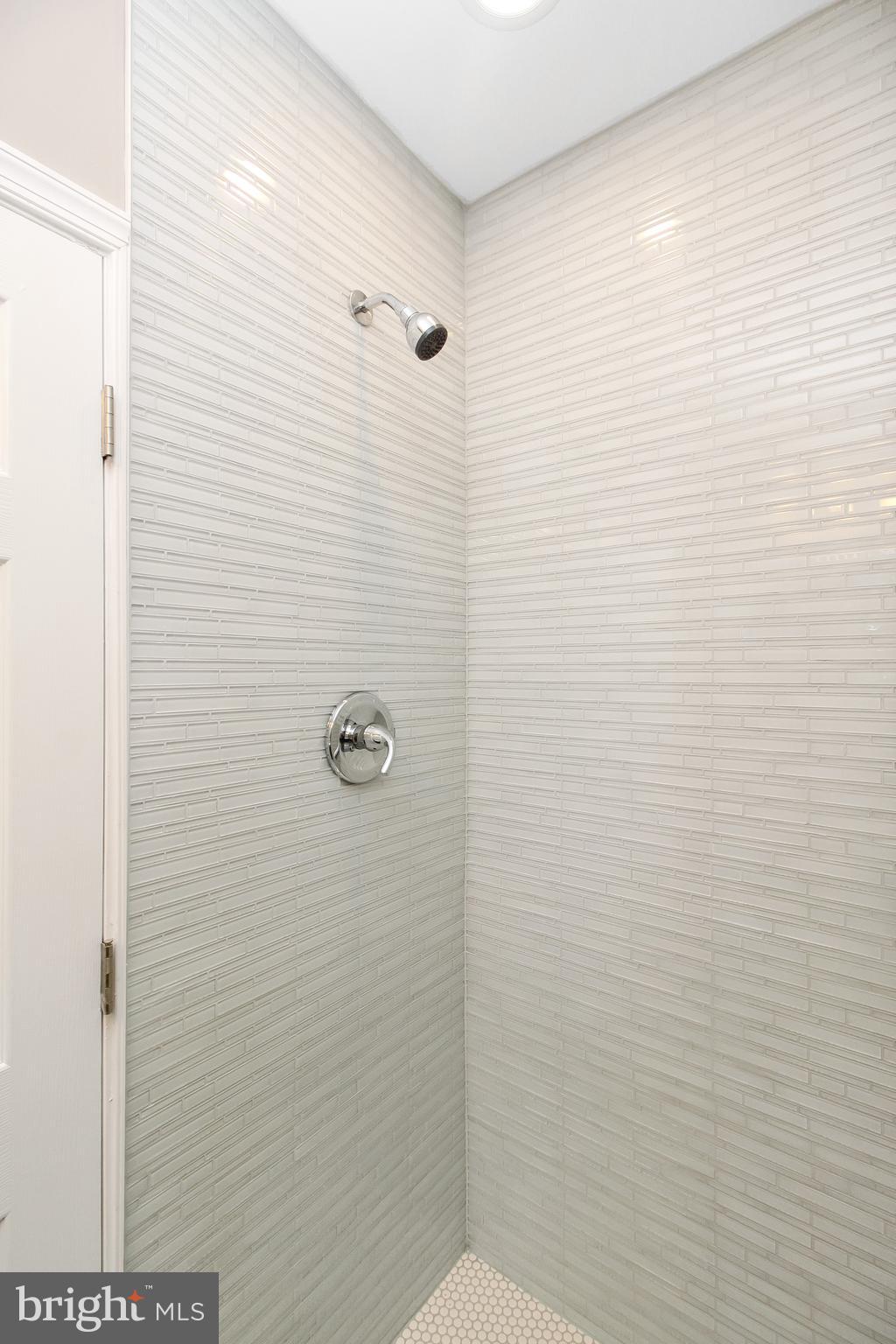 7218 Sommers Road Philadelphia, PA 19138 - Photo 31 of 39 Bathroom