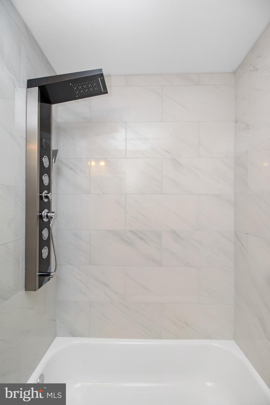 7218 Sommers Road Philadelphia, PA 19138 - Photo 32 of 39 Bathroom