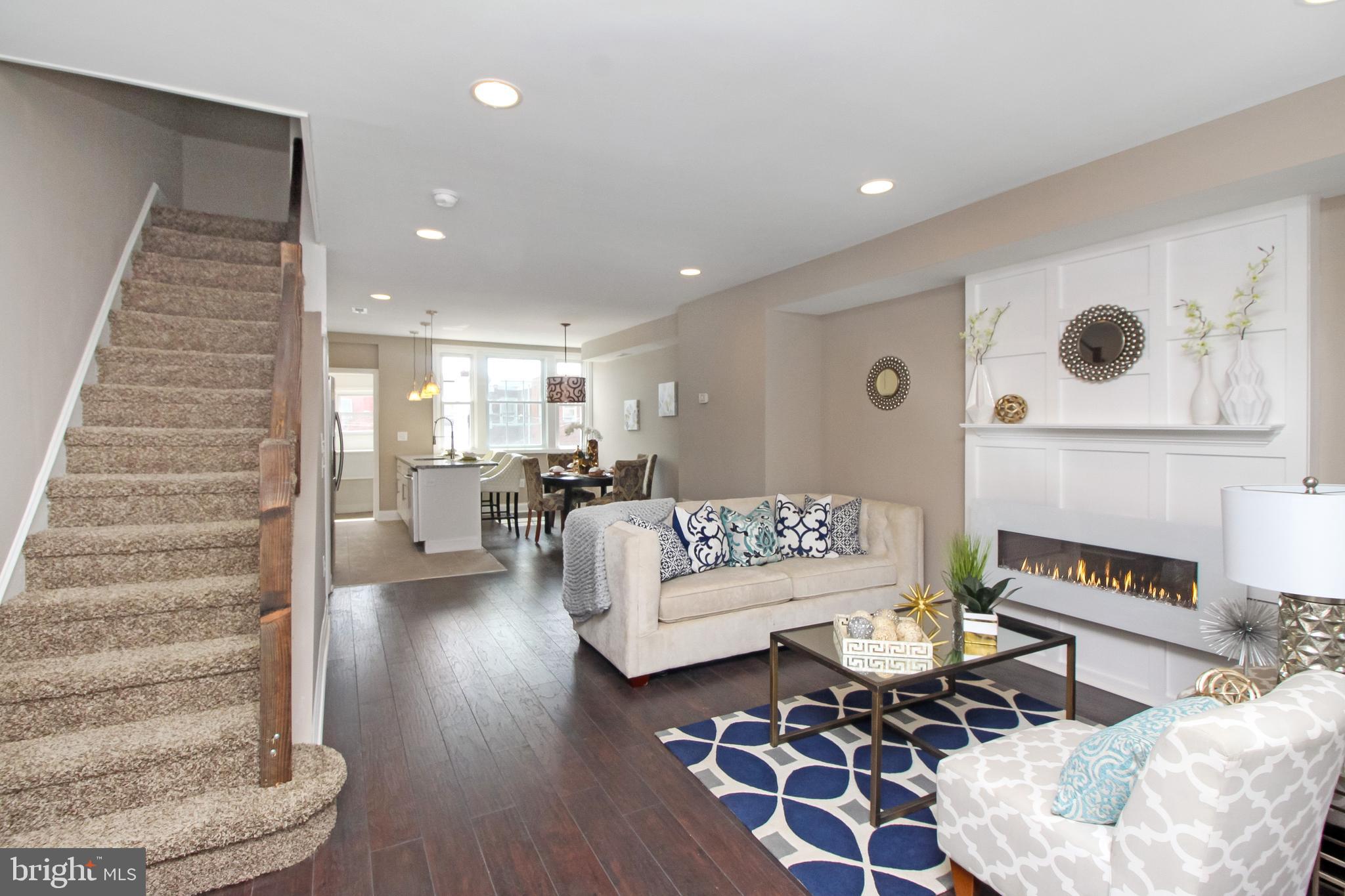 7218 Sommers Road Philadelphia, PA 19138 - Photo 5 of 39 Living room