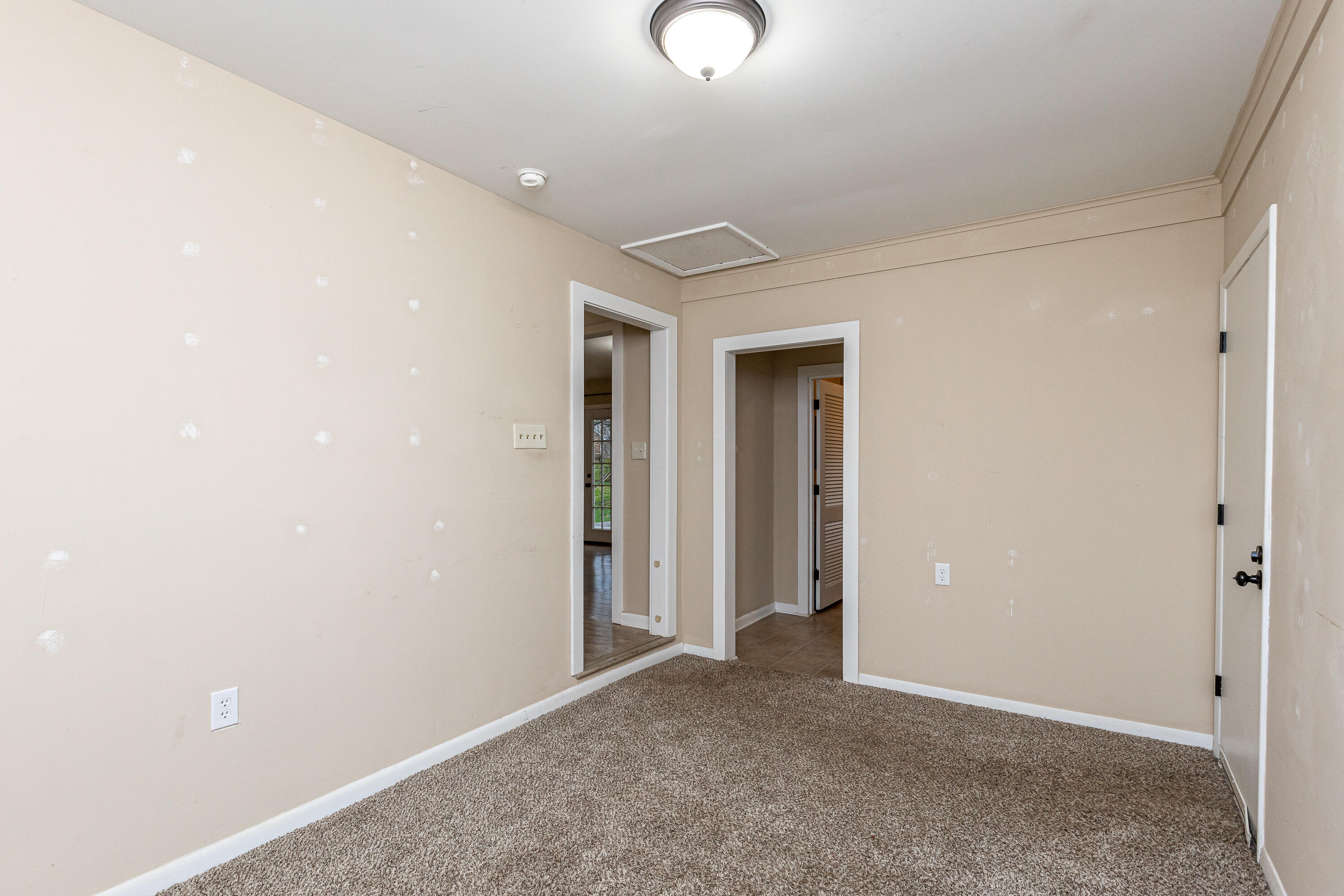 1611 Raleigh Road Lexington, KY 40505 - Photo 20 of 29 1-27