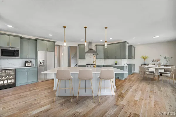$1,350,000 | 19 Kestrel Court, Orchard Park, NY 14127