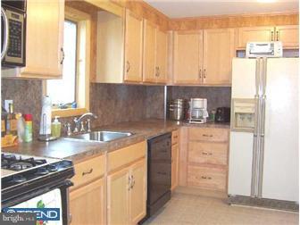 693 Monmouth Road Chesterfield, NJ 08515 - Photo 2 of 7