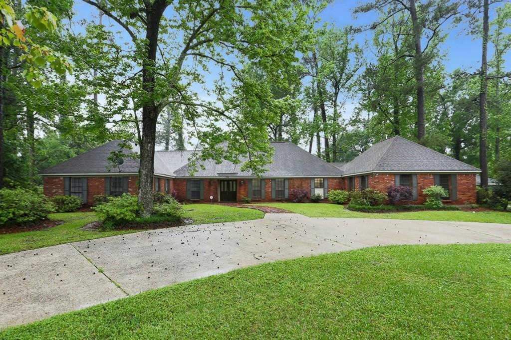 122 Golfview Lane Covington, LA 70433 - Photo 1 of 24