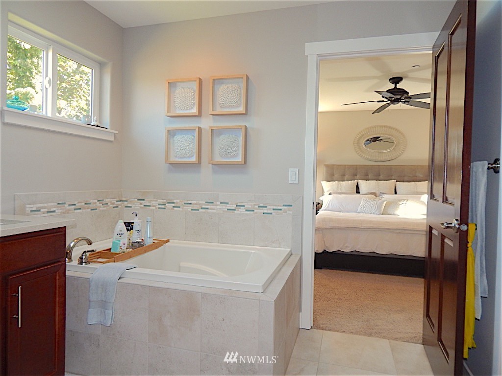 118 233rd Place Southeast Bothell, WA 98021 - Photo 14 of 25