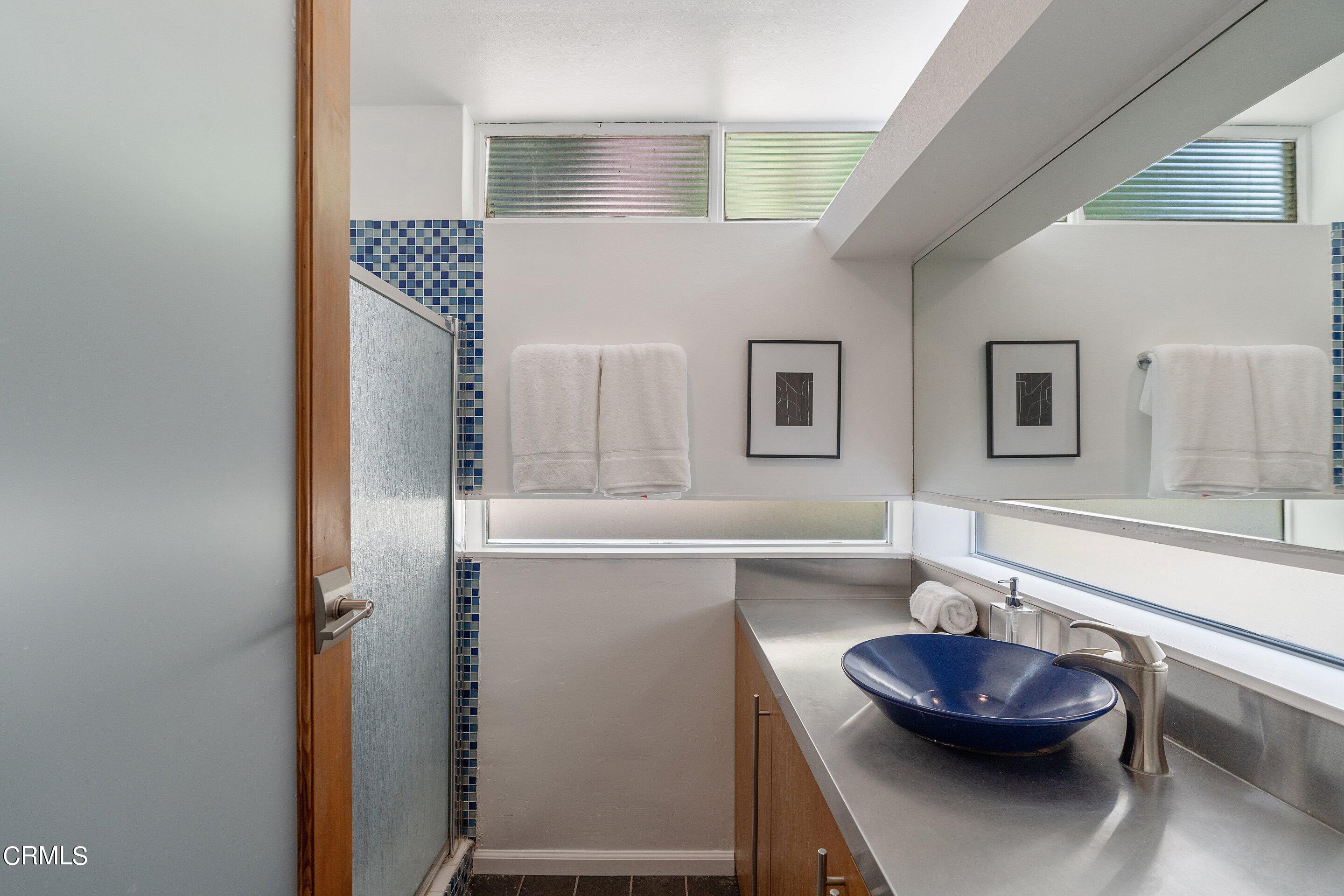 917 Crescent Drive Monrovia, CA 91016 - Photo 22 of 28 a living room with furniture and a wooden floor