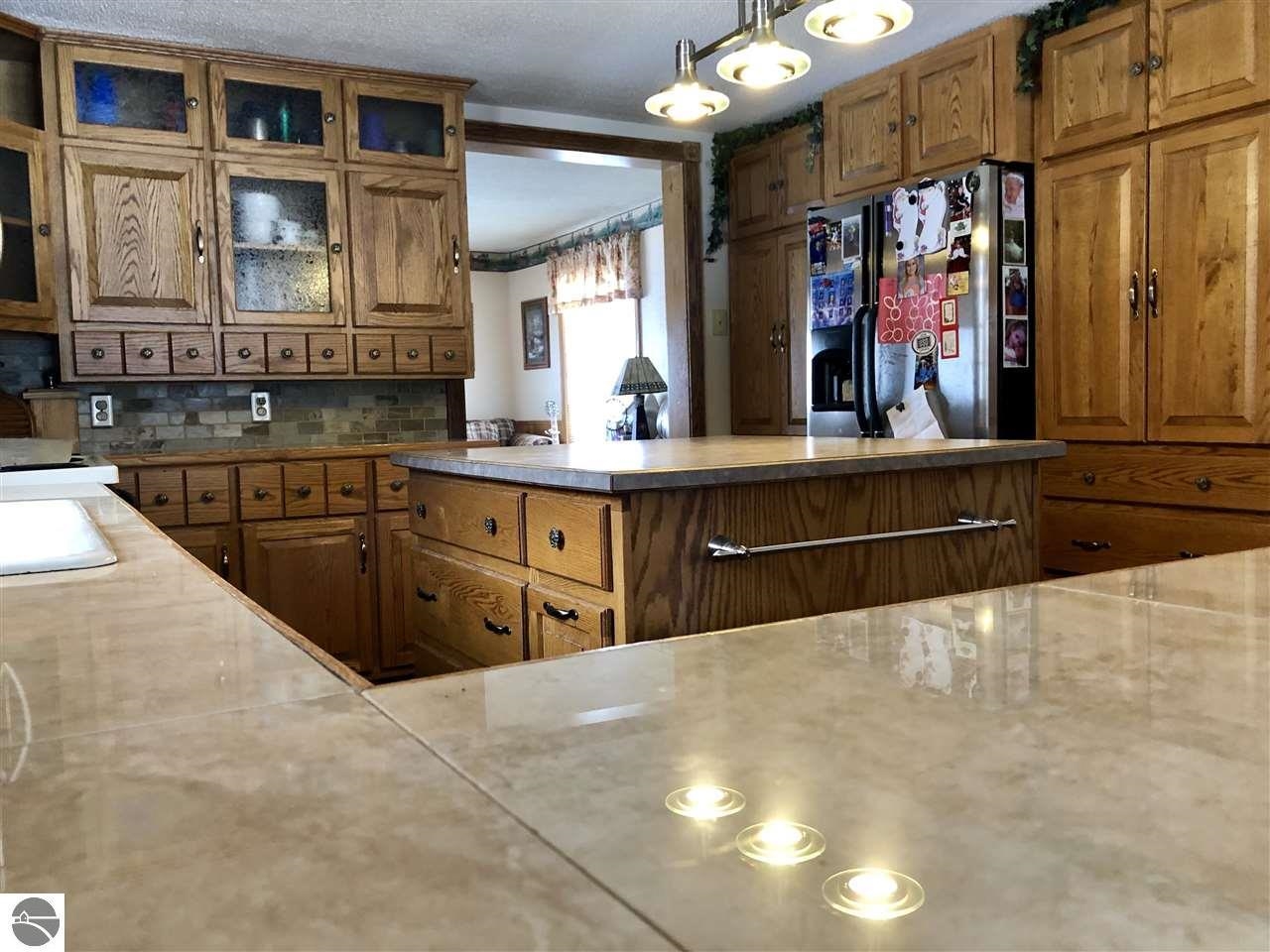 1264 East Meyering Road Marion, MI 49665 - Photo 9 of 30 1916446-8.JPG