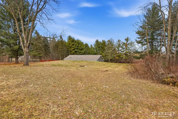 $377,000 | 5803 84th Street Southeast, Caledonia, MI 49316