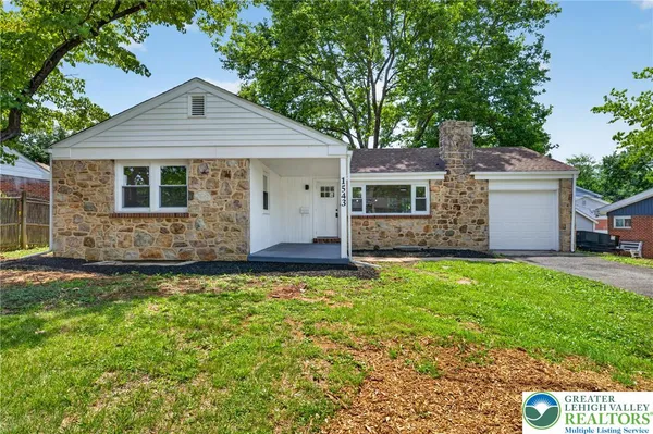 $379,900 | 1543 Eaton Avenue, Bethlehem, PA 18018