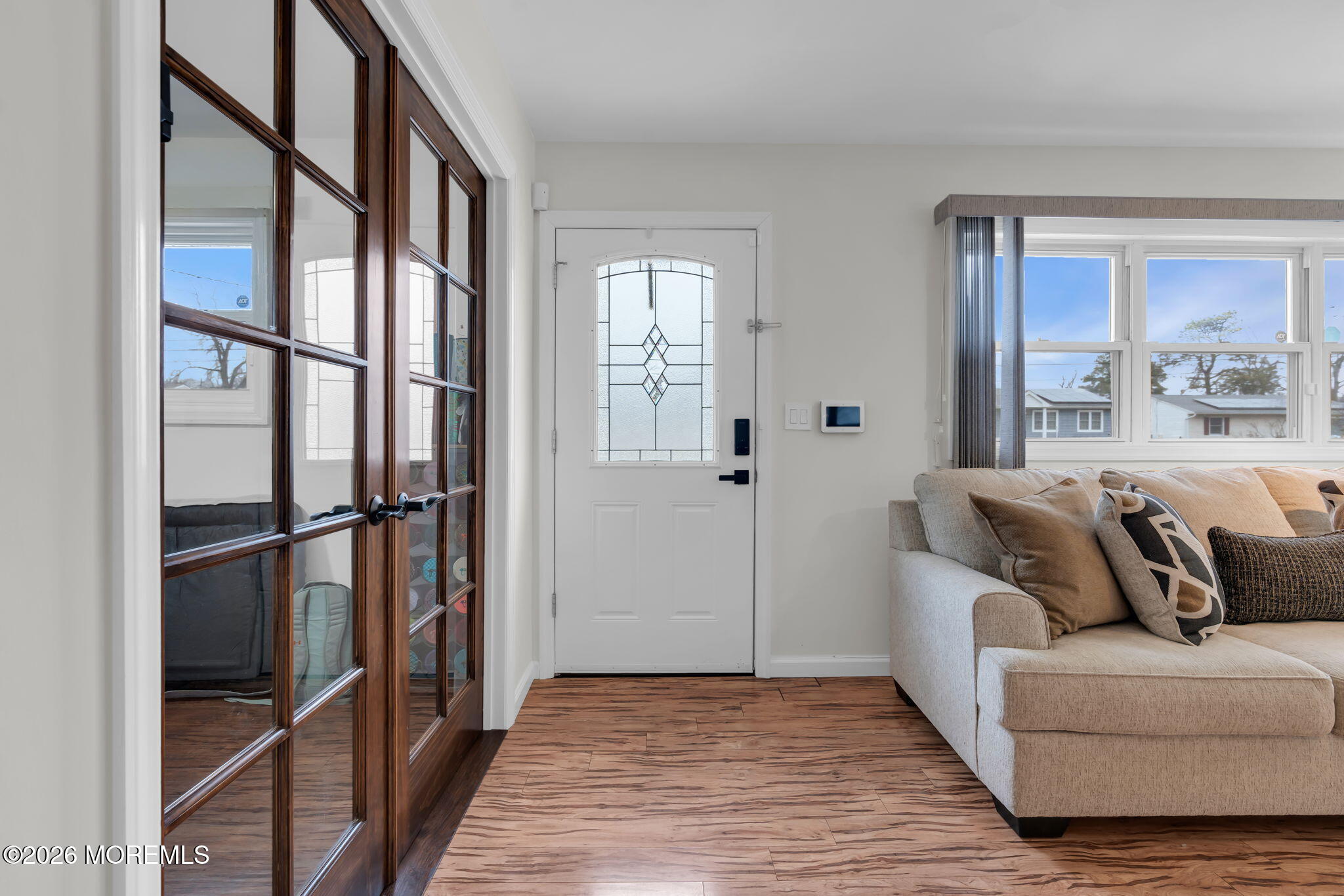 31 Colgate Drive Toms River, NJ 08757 - Photo 10 of 34 a living room with furniture