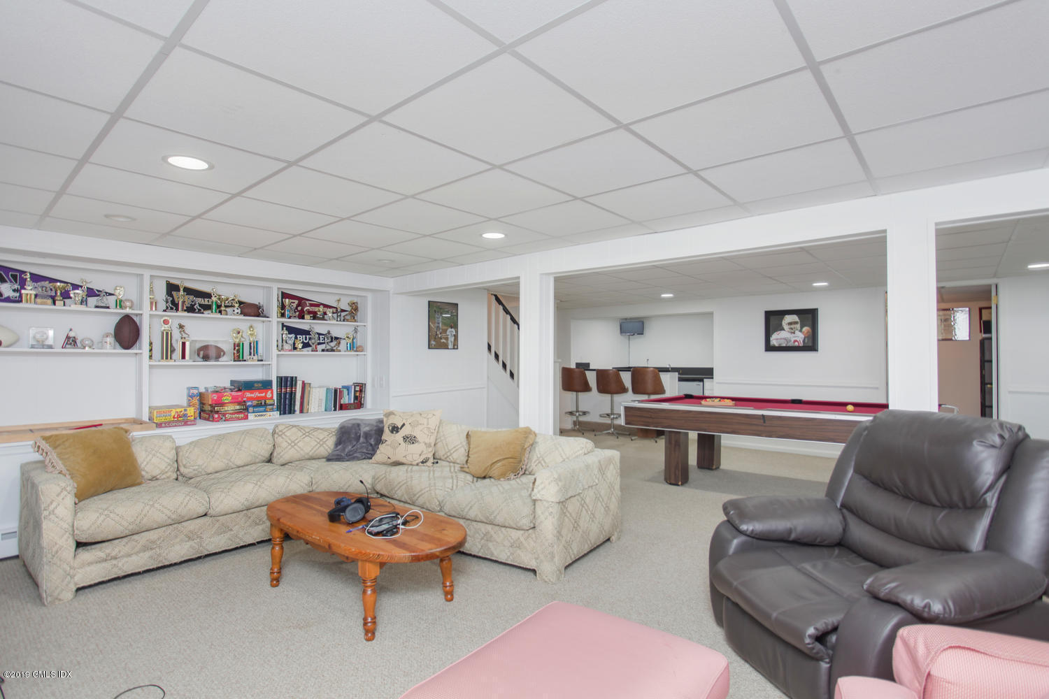 28 Revere Road Riverside, CT 06878 - Photo 18 of 29 a living room with furniture and a couch