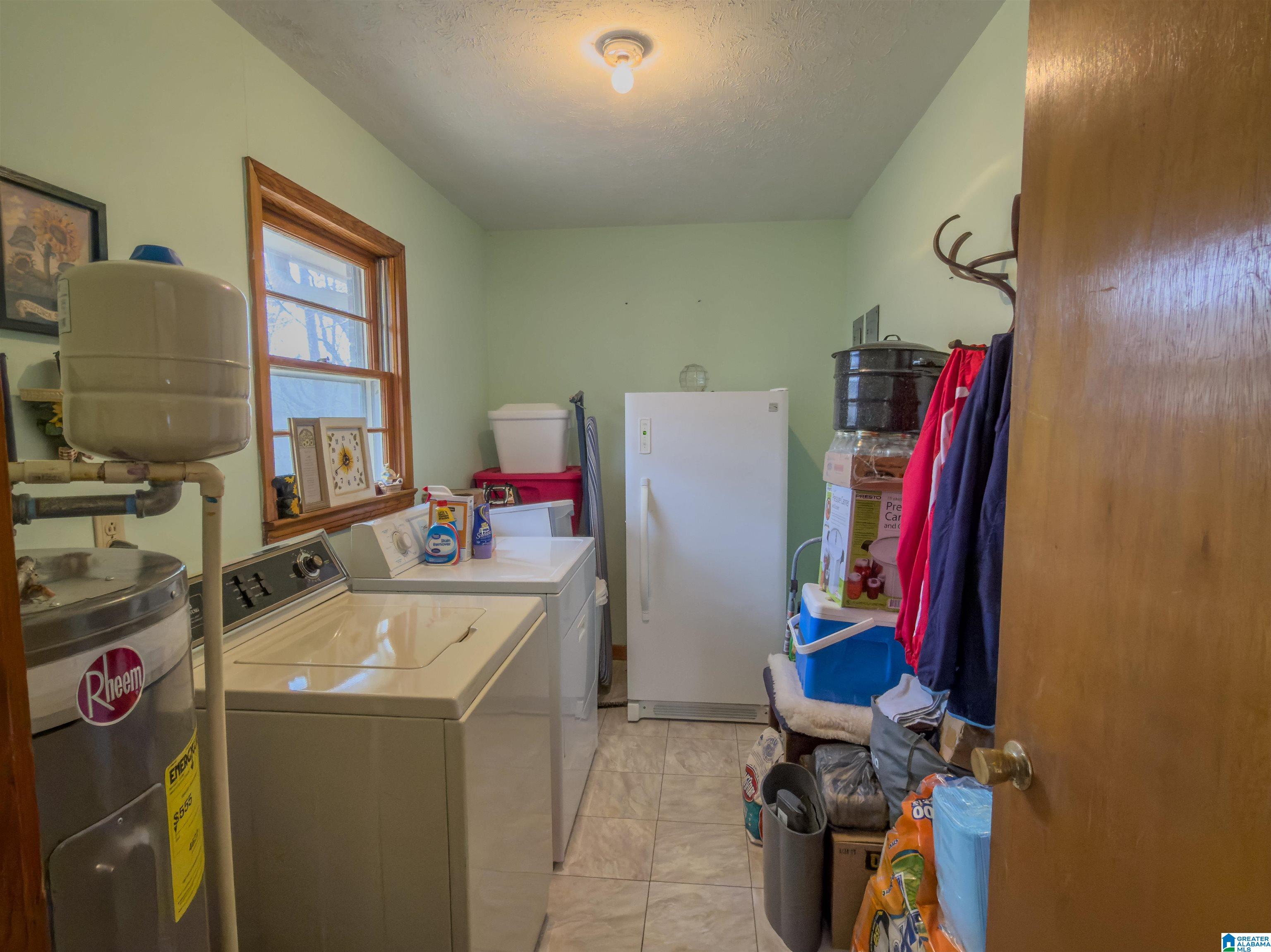 1208 Robinhood Road Gadsden, AL 35904 - Photo 5 of 23