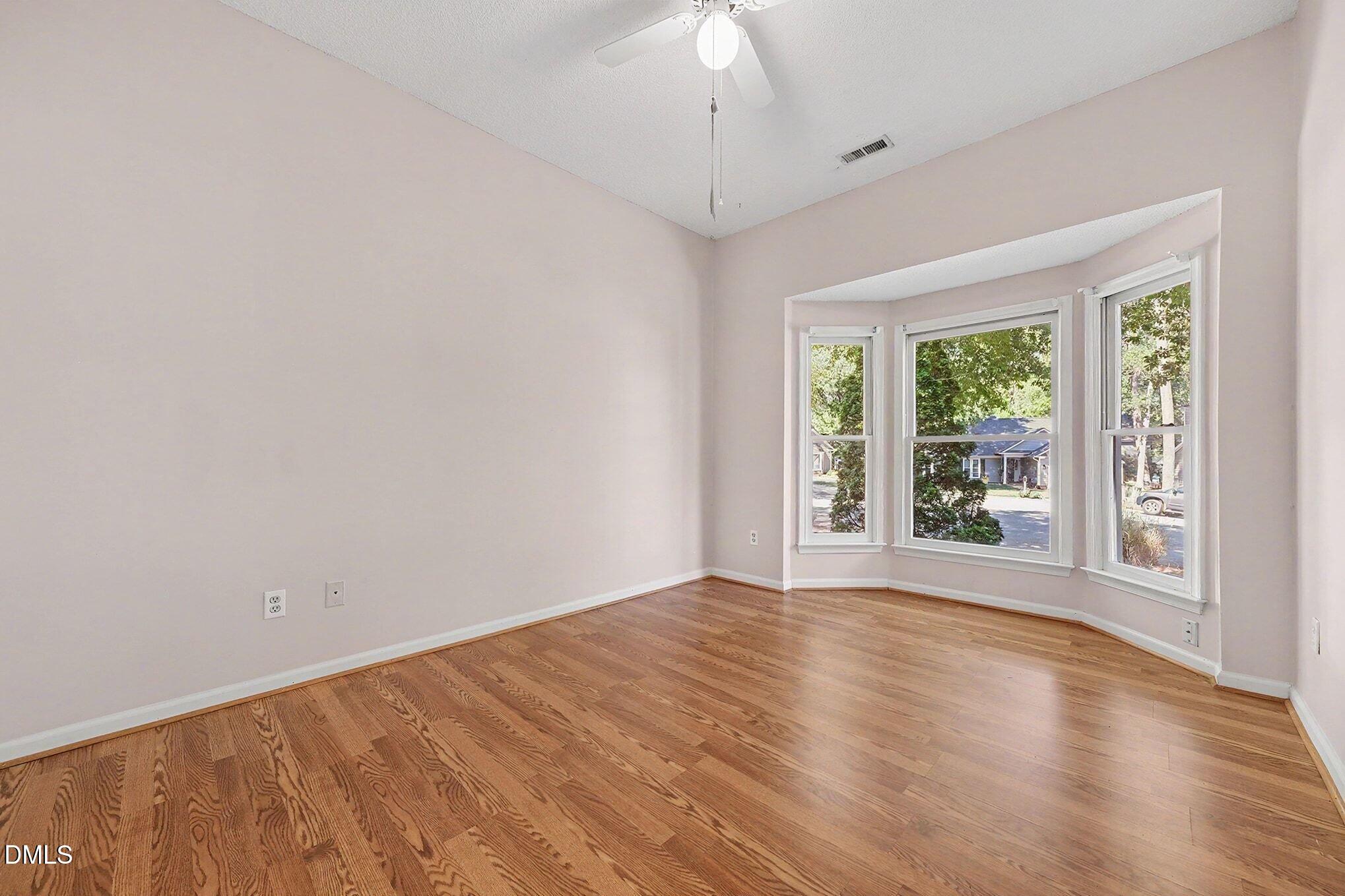 12104 Queensbridge Court Raleigh, NC 27613 - Photo 14 of 22 013_file_3035