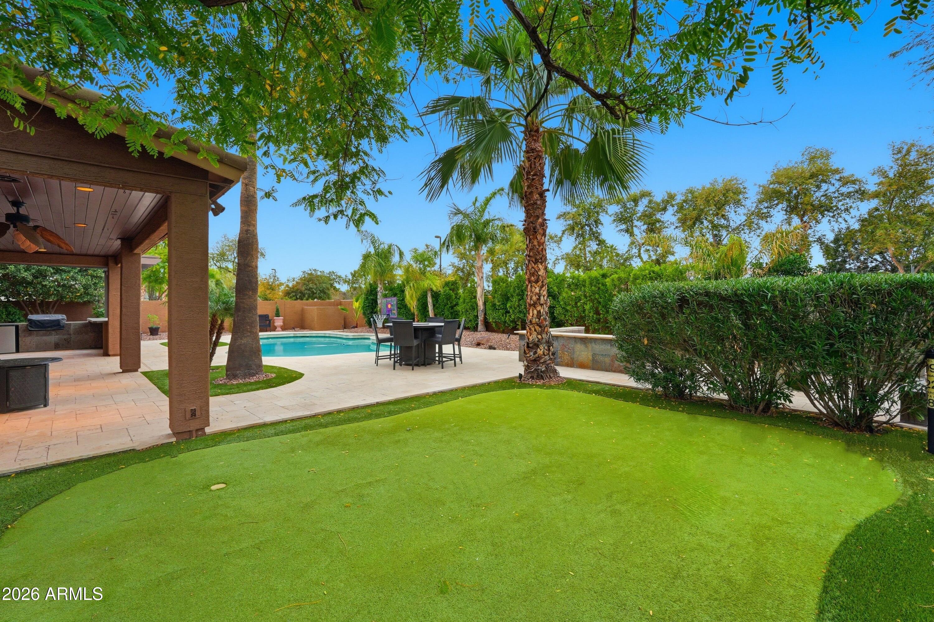 244 East Joseph Way Gilbert, AZ 85295 - Photo 34 of 50 Putting Green