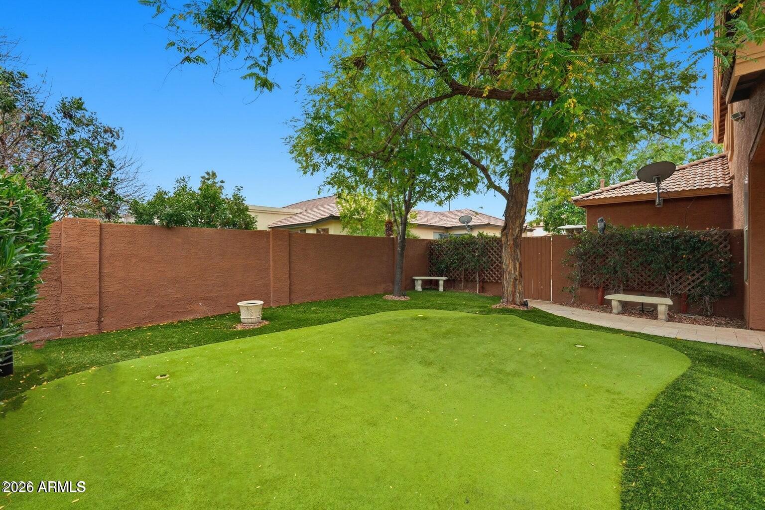 244 East Joseph Way Gilbert, AZ 85295 - Photo 37 of 50 Putting Green 2