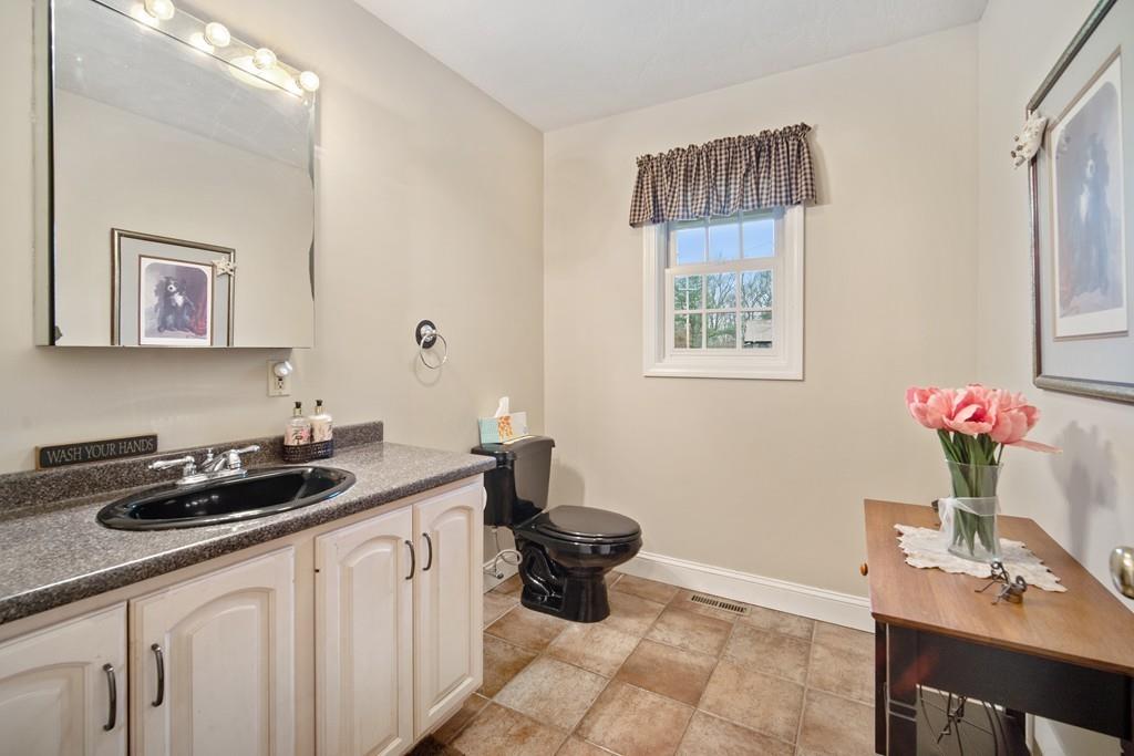 151 Stonehill Road East Longmeadow, MA 01028 - Photo 18 of 42 Gallery Image 18