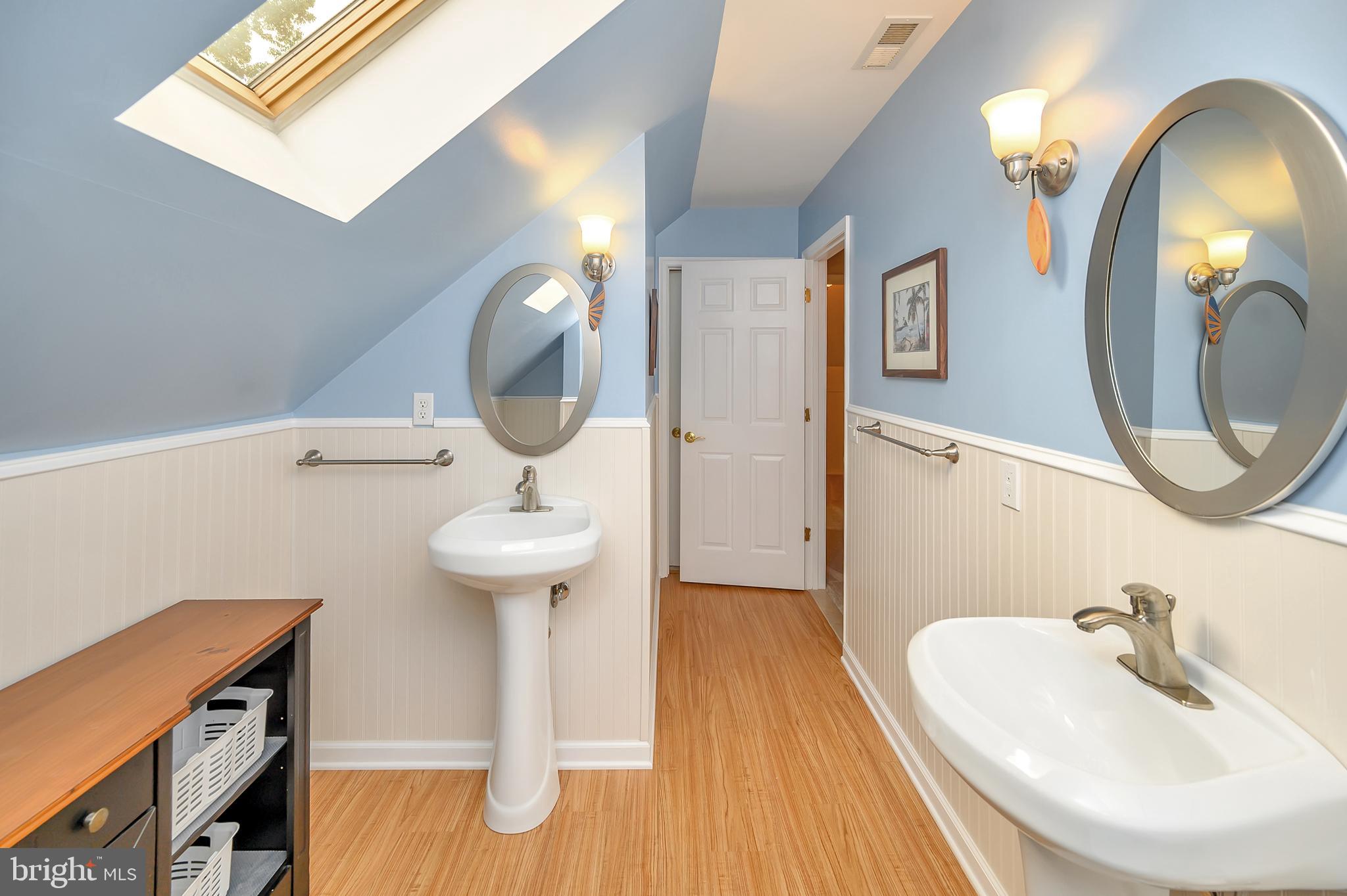 701 Gold Valley Road Locust Grove, VA 22508 - Photo 22 of 42 Upper level full bath (double vanity)