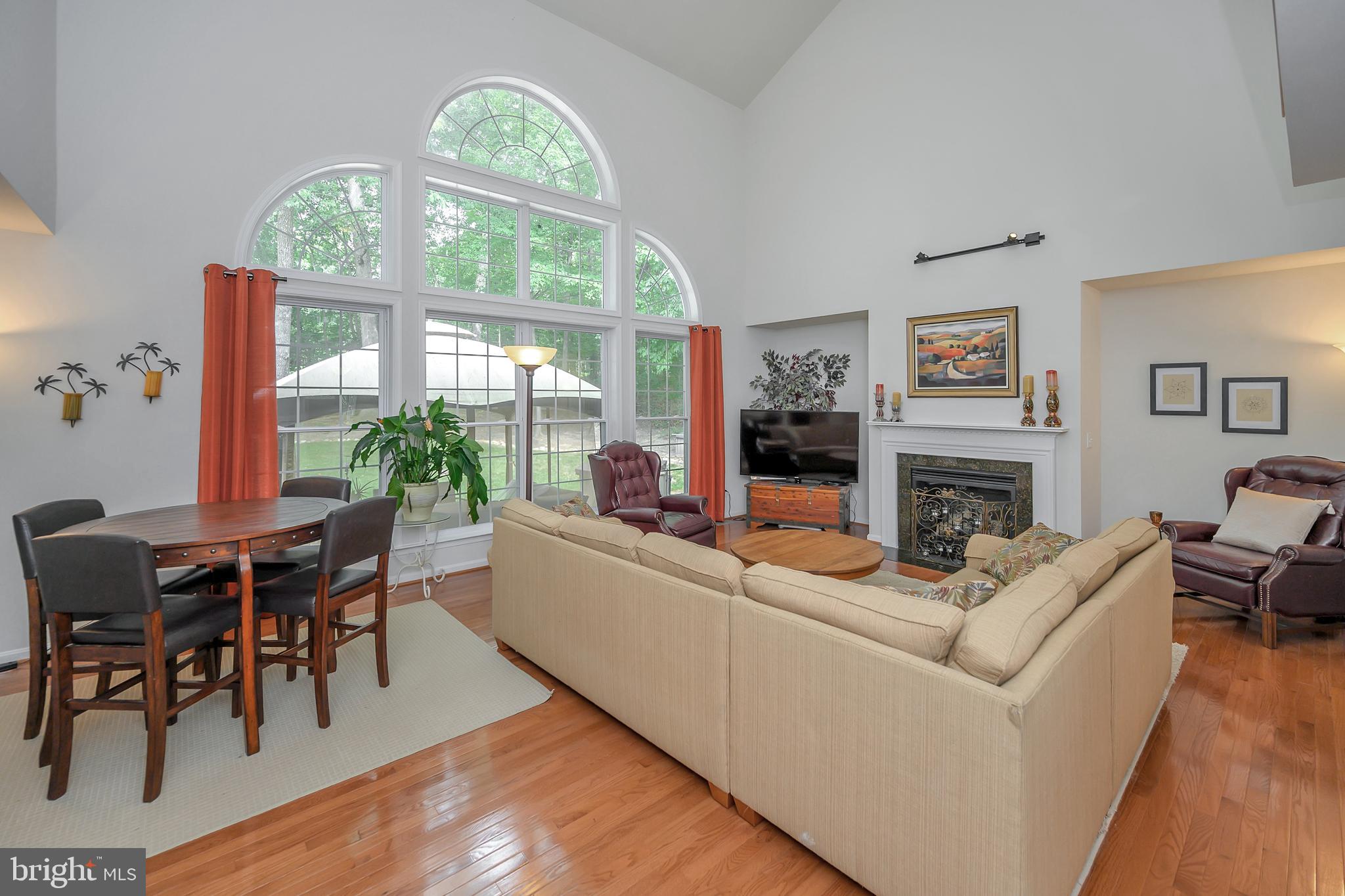 701 Gold Valley Road Locust Grove, VA 22508 - Photo 5 of 42 Dramatic light filled, spacious family room