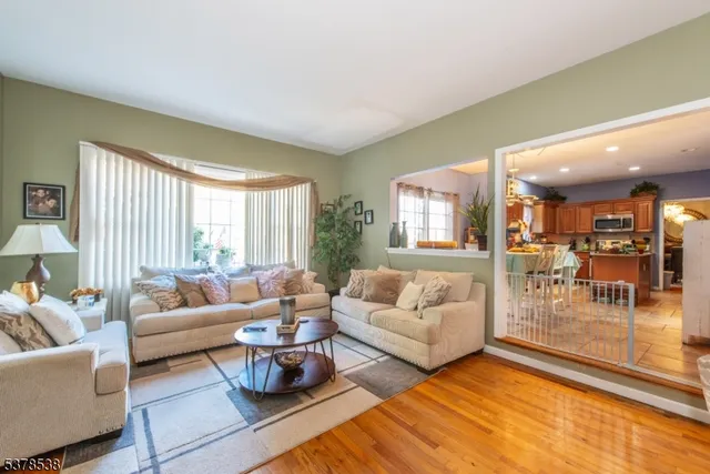 $1,299,999 | 23 Brookhill Place, Little Falls, NJ 07424