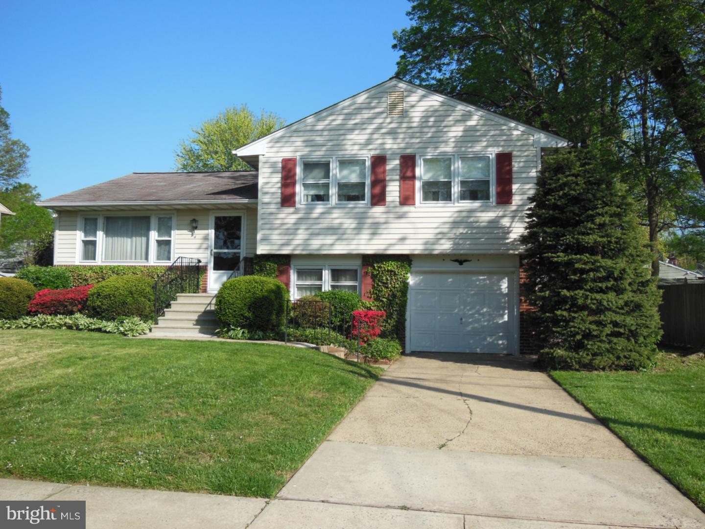 4 Lexington Road Bordentown, NJ 08505 - Photo 1 of 20 Gallery Image 1