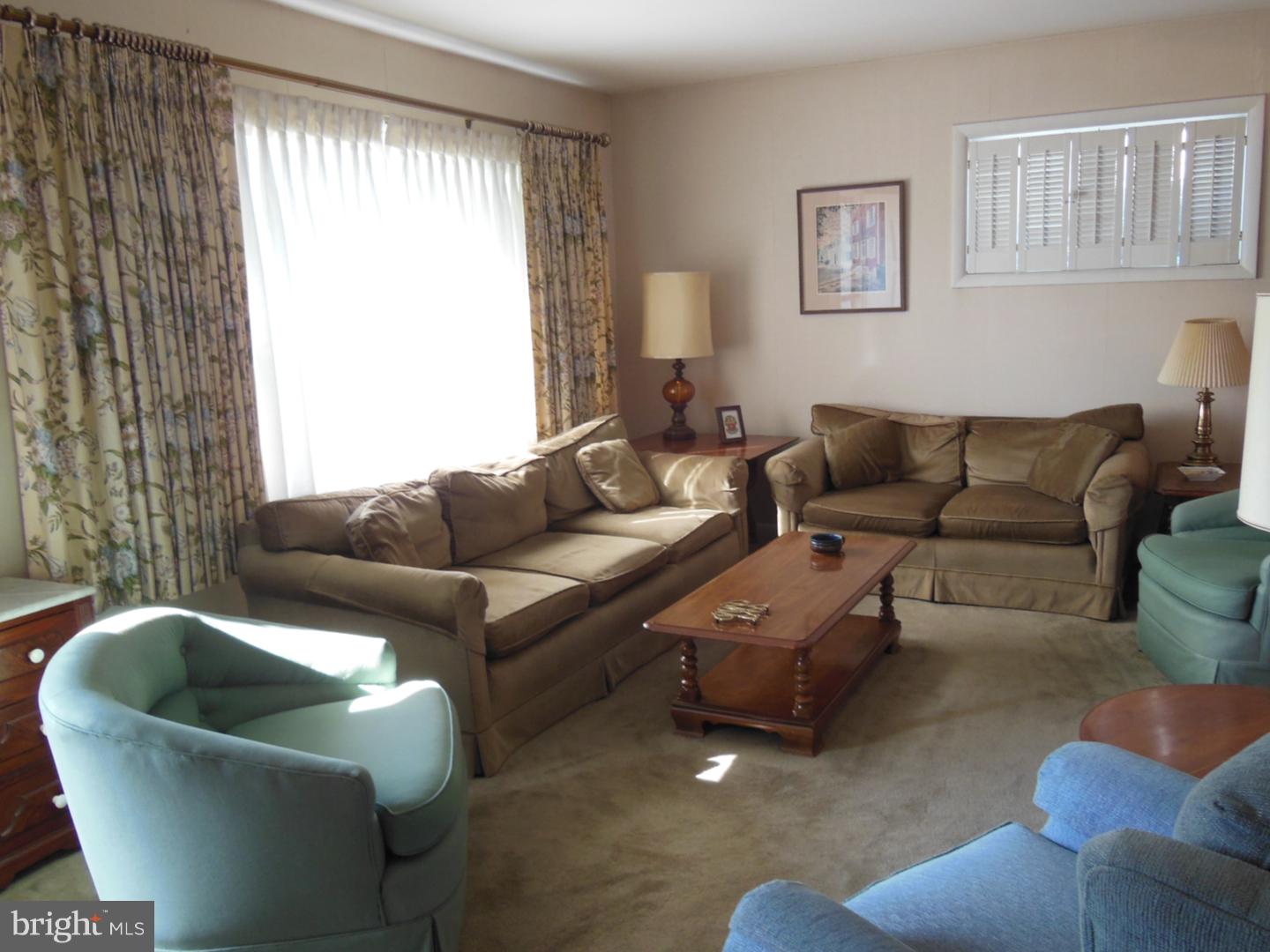 4 Lexington Road Bordentown, NJ 08505 - Photo 3 of 20 Gallery Image 3