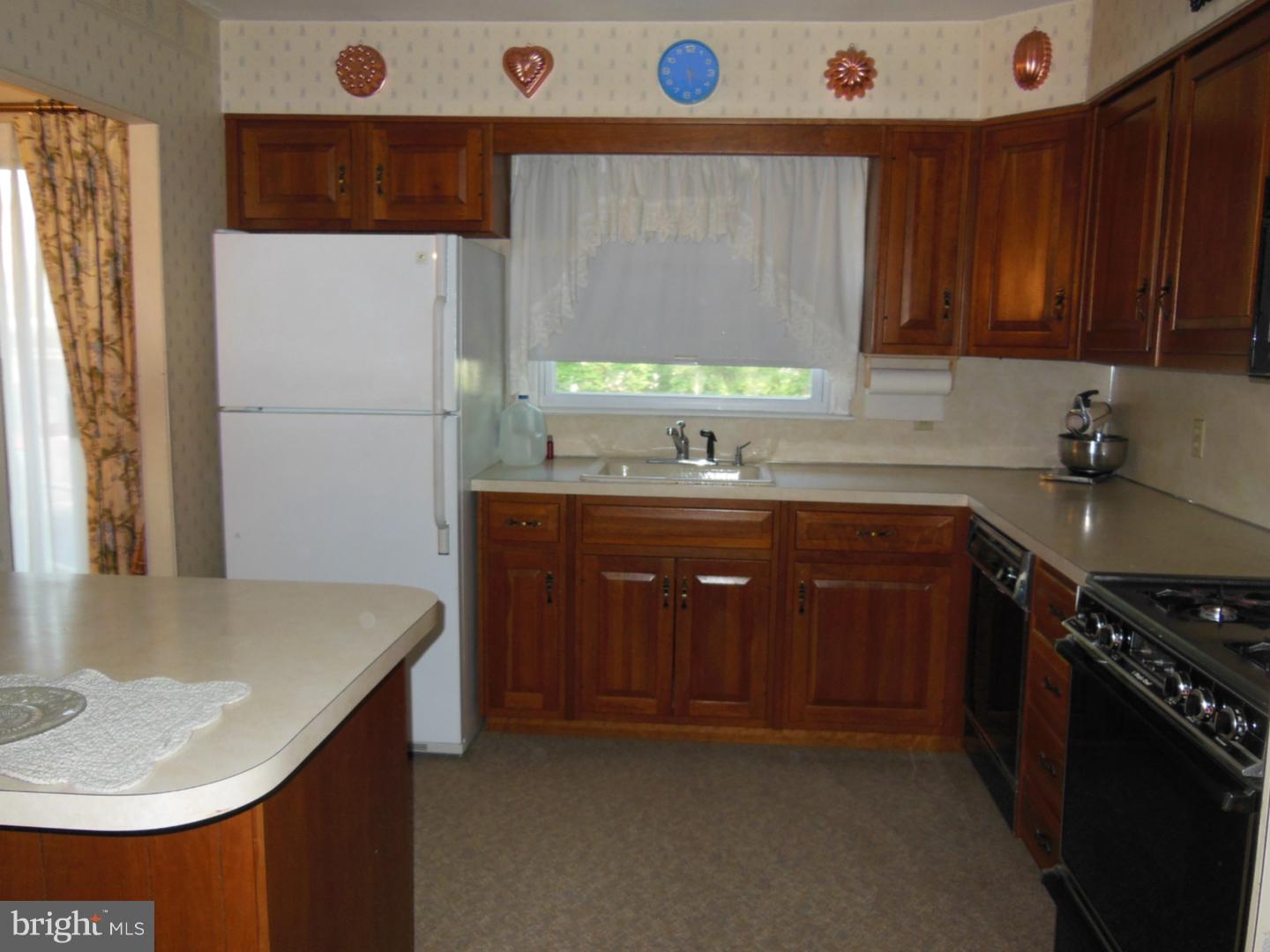 4 Lexington Road Bordentown, NJ 08505 - Photo 5 of 20 Gallery Image 5