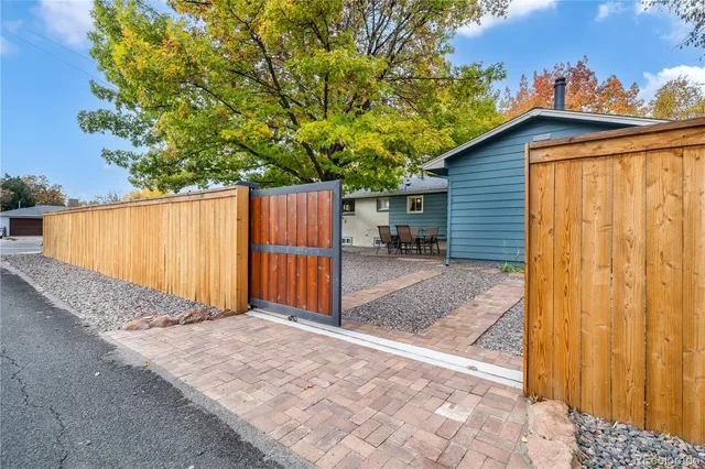 $550,000 | 1700 Jewel Drive, Longmont, CO 80501