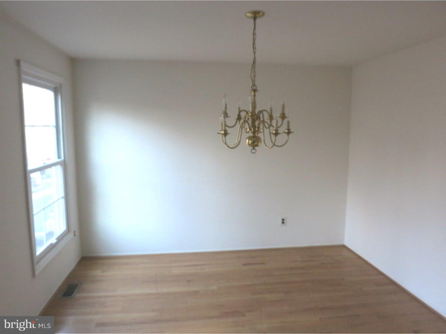 553 Fairview Road Medford, NJ 08055 - Photo 4 of 10 Dining Room