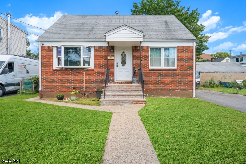 73 Raritan Avenue Paterson, NJ 07503 - Photo 2 of 18