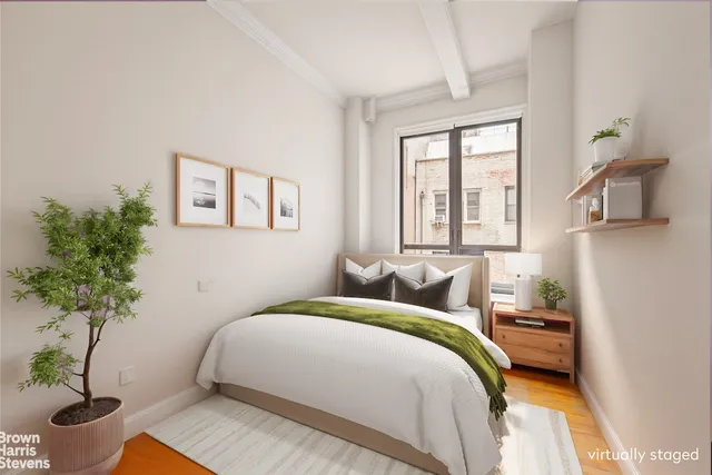 $1,270,000 | 21 East 22nd Street, Unit 4D | Flatiron