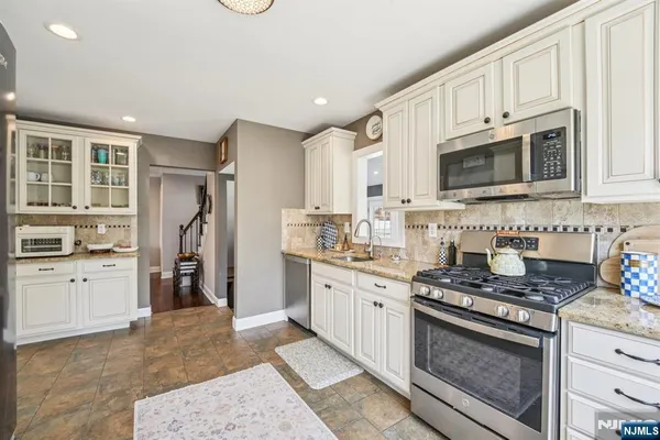 $724,000 | 525 Ramapo Avenue, Pompton Lakes, NJ 07442