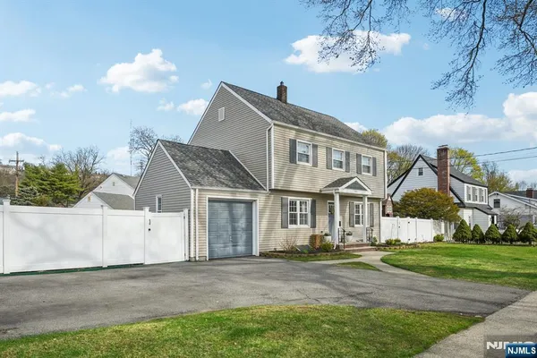 $724,000 | 525 Ramapo Avenue, Pompton Lakes, NJ 07442