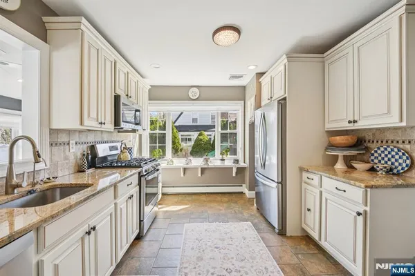 $724,000 | 525 Ramapo Avenue, Pompton Lakes, NJ 07442
