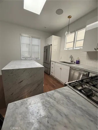 $5,800 | 1009 Palms Boulevard, Venice, CA 90291