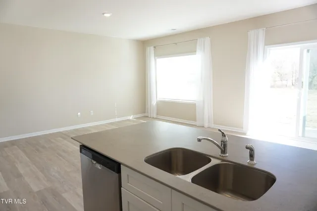 $1,900 | 1023 Saylors Place, Unit 3, Jonesborough, TN 37659