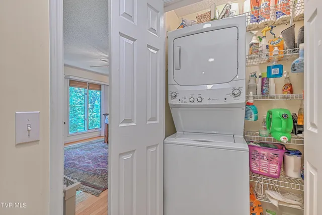 $740,000 | 230 Charlie Avenue, Piney Flats, TN 37686