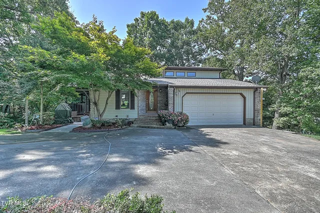 $740,000 | 230 Charlie Avenue, Piney Flats, TN 37686