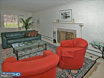 2814 Edge Hill Road Huntingdon Valley, PA 19006 - Photo 2 of 12 Gallery Image 2