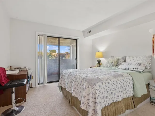 $219,900 | 1255 North Sterling Avenue, Unit 208, Palatine, IL 60067