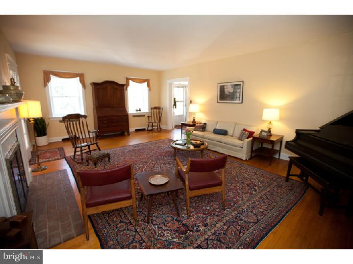 116 South Providence Road Wallingford, PA 19086 - Photo 13 of 24 Living Room