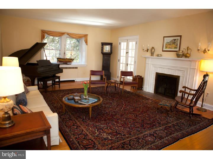 116 South Providence Road Wallingford, PA 19086 - Photo 3 of 24 Living Room