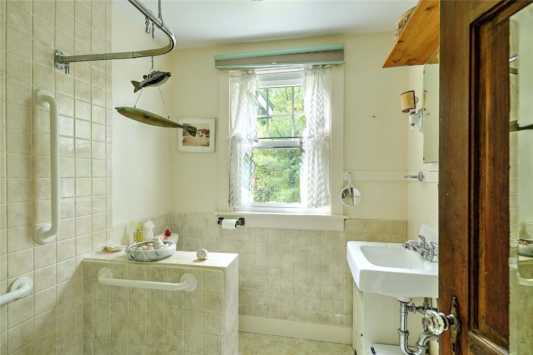 15 South Of Commons Road Little Compton, RI 02837 - Photo 19 of 25