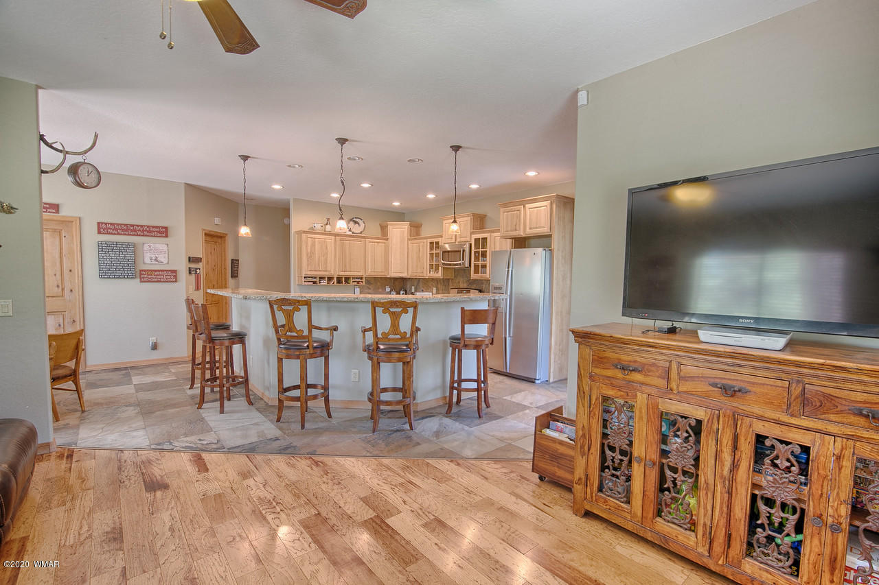 4641 West Hawthorn Road Show Low, AZ 85901 - Photo 8 of 35 Gallery Image 8