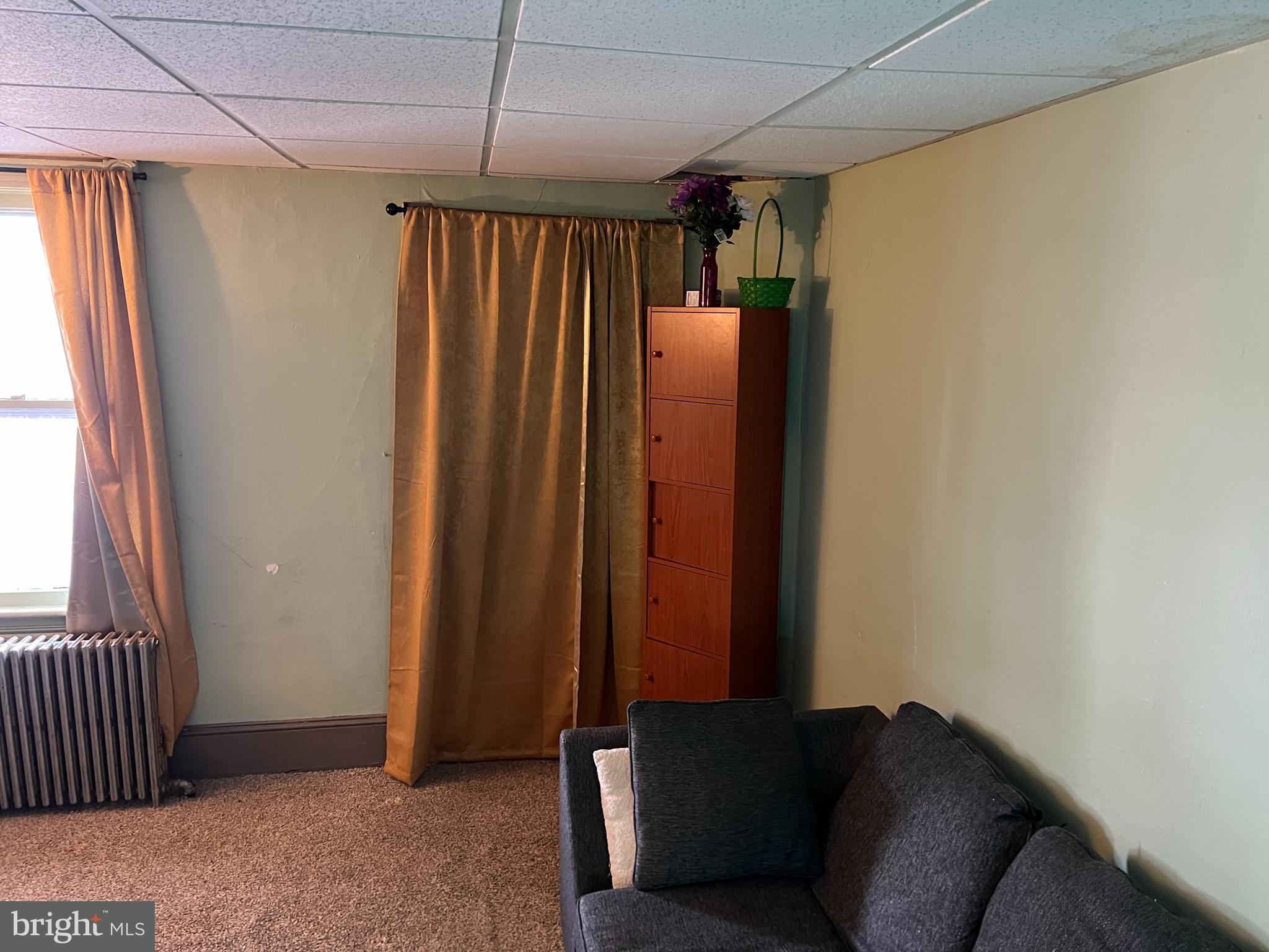 256 5th Street Coaldale, PA 18218 - Photo 27 of 45 Living room