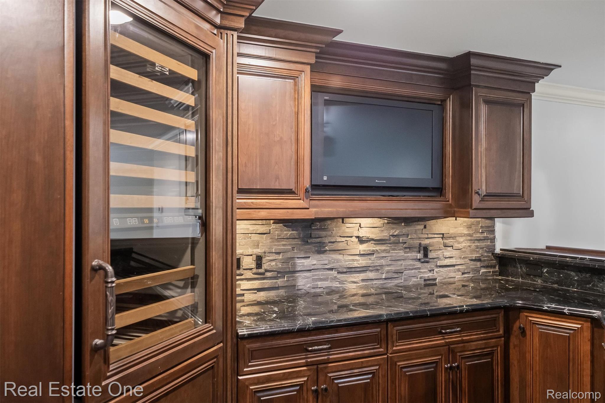1343 Orchard Ridge Road Bloomfield Hills, MI 48304 - Photo 34 of 58 082-Orchard Ridge-8.jpg