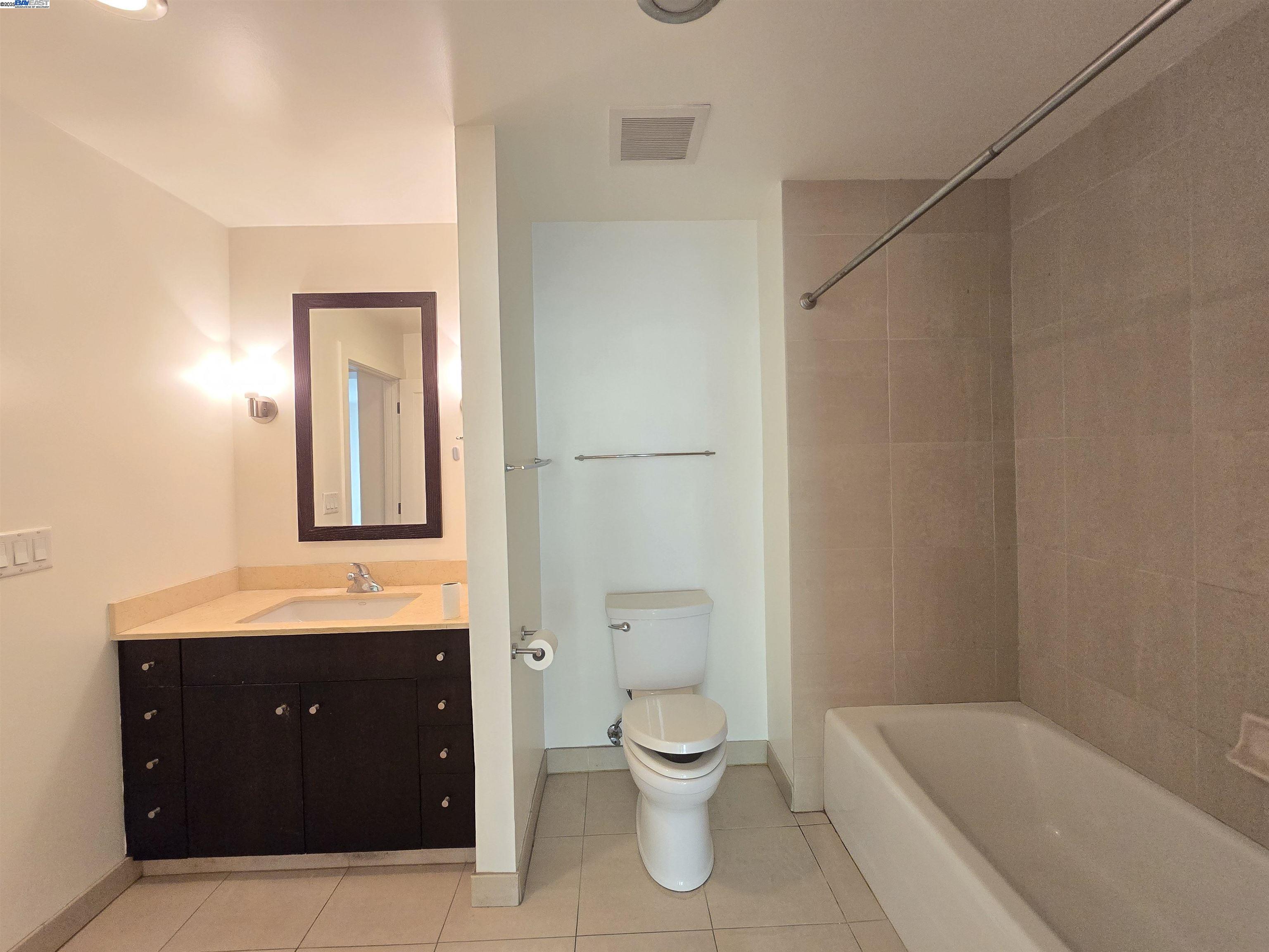 585 9th Street, Unit 422 Oakland, CA 94607 - Photo 11 of 22